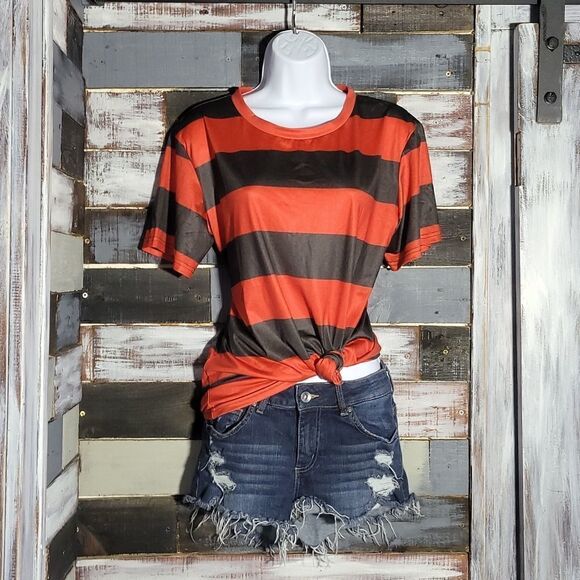Black & Red Horizontal Striped Unisex T Shirt - Picture 1 of 7